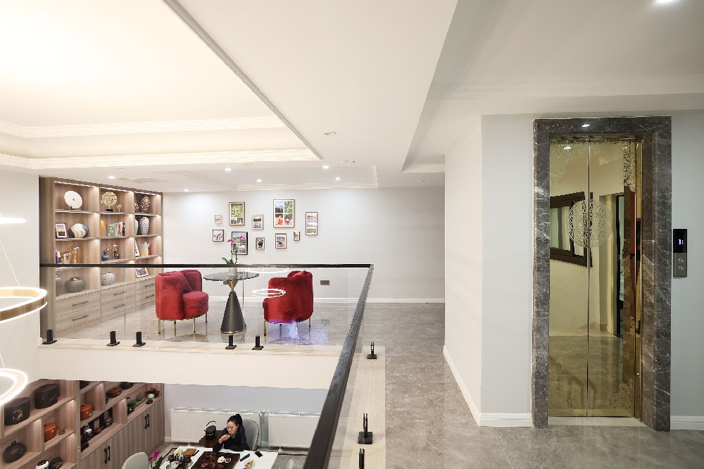 自建別墅房子裝修到什么時(shí)間點(diǎn)，安裝家用電梯合適嗎？