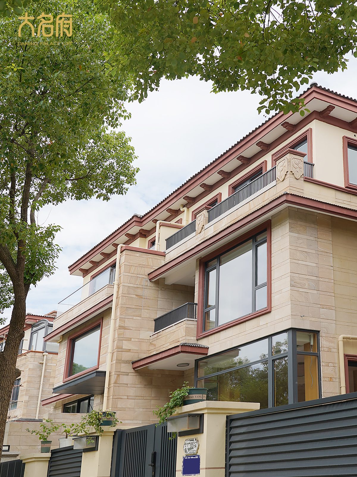 1693878099451378.jpg 925575.jpg